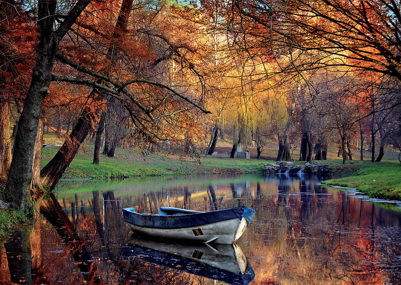 Puzzle Boat on the Lake 2000 pezzi con colla Educa