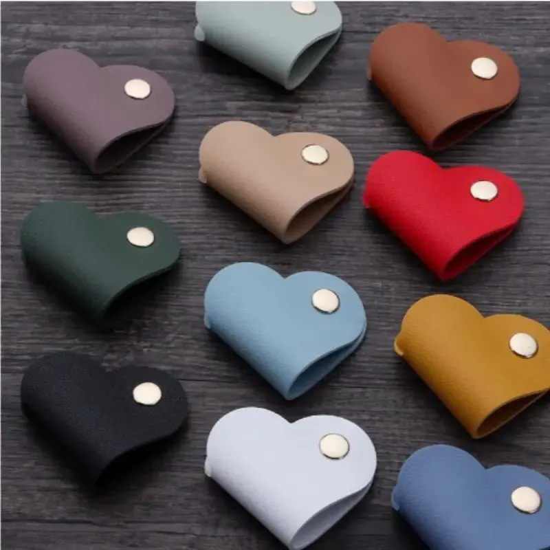 8pcs Heart-Shaped Faux Leather Cable Organizers