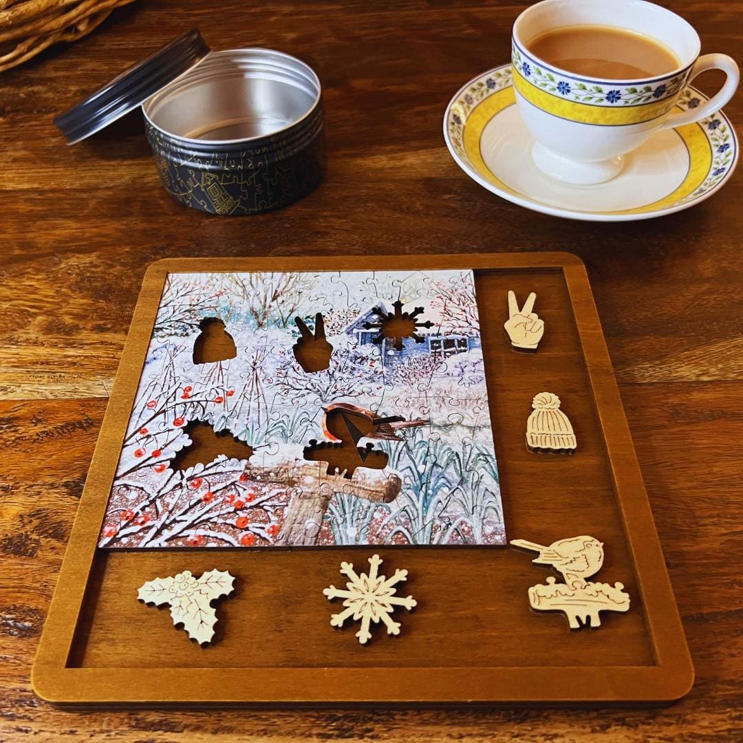 Winter Garden Robin - Mini Quarter Tin