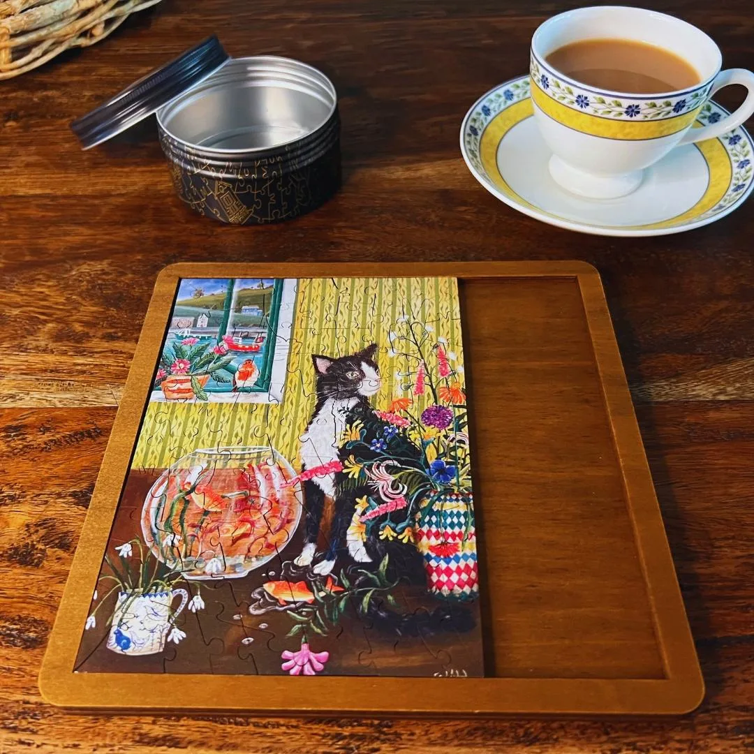 The Fisherman - Mini Quarter Tin