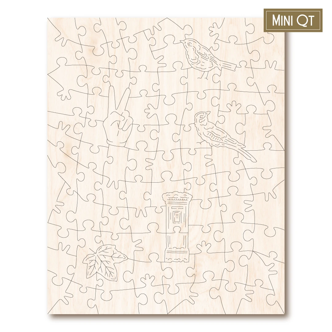 Snowy Postbox MINI QT