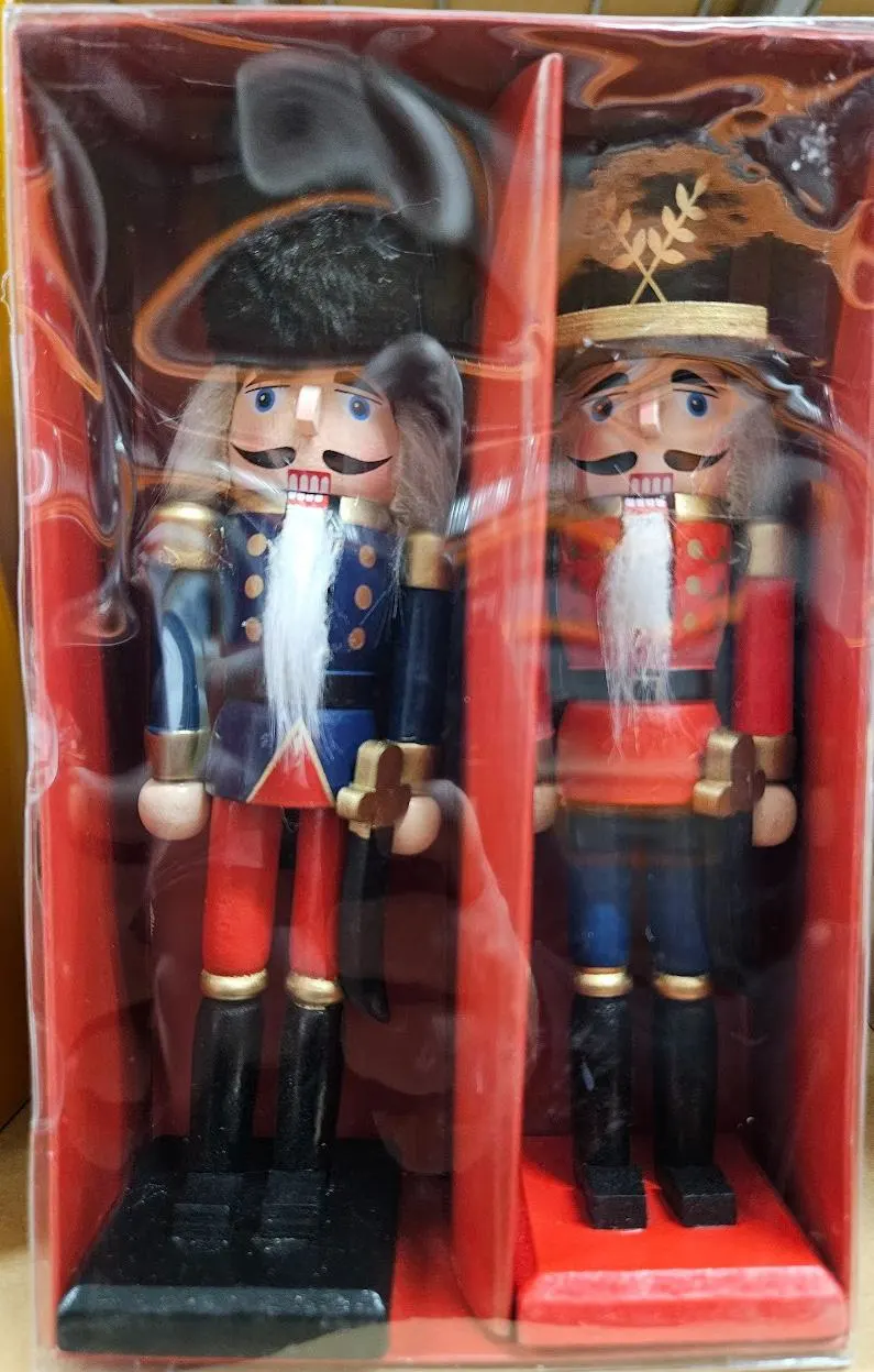 2 Pack Nutcrackers