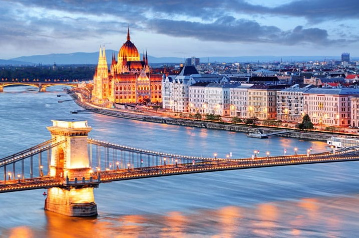 Night In Budapest, Hungary Travel Jigsaw Puzzle