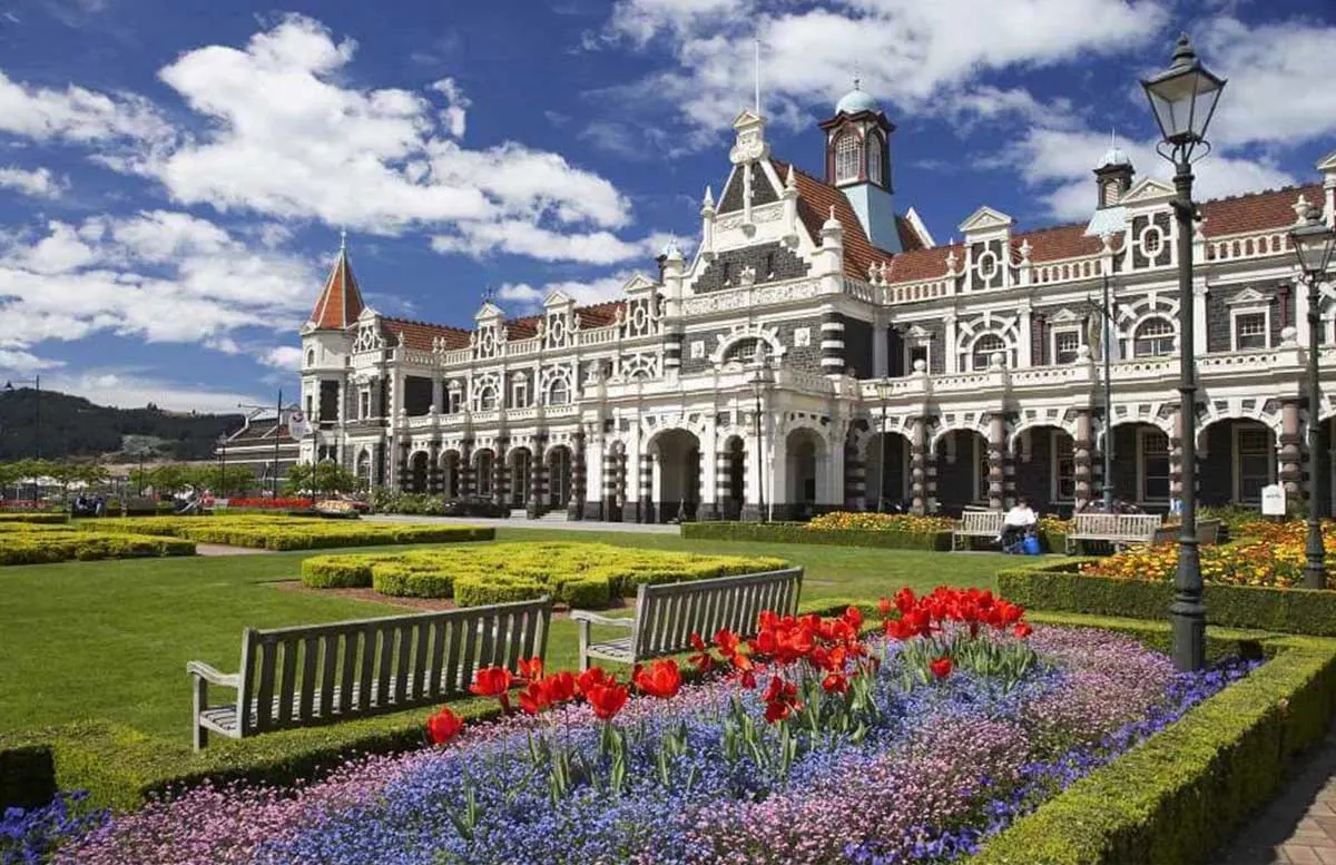 Dunedin Railway Station Train