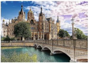 Castle on the Island Lakes & Rivers By Trefl