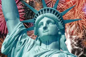 World's Smallest Jigsaw Puzzle -Lady Liberty Mini Puzzle New York By TDC Games