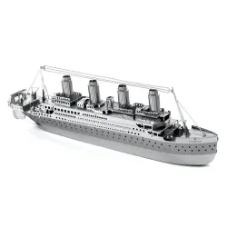 Titanic ship Boat