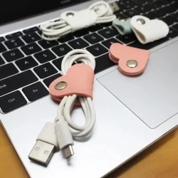 8pcs Heart-Shaped Faux Leather Cable Organizers