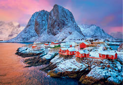 Hamnoy Village - Compact Box Mountain