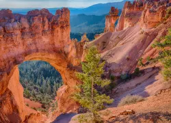 Natural Arch in Bryce Canyon Landmarks & Monuments
